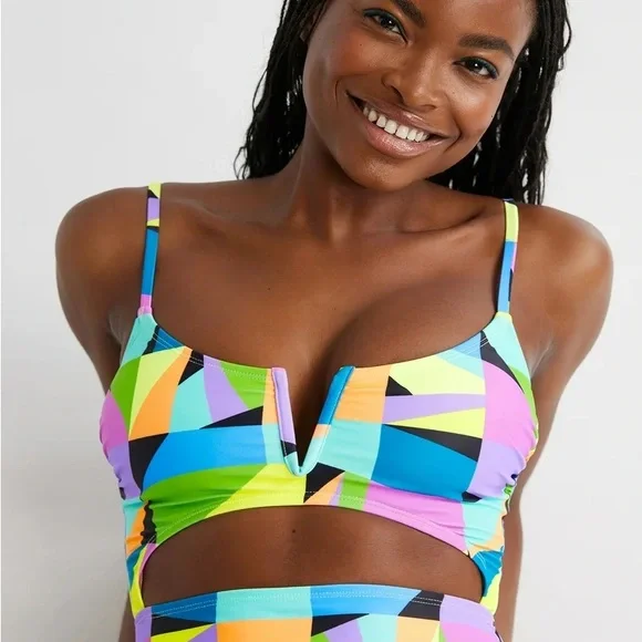 NWOT Geo Cut Out One Piece Swimsuit - Picture 3 of 8